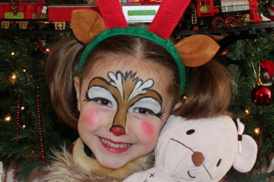 Va de Verde y Azul, teatro escolar, teatro asturiano, teatro municipal, juegos asturianos,