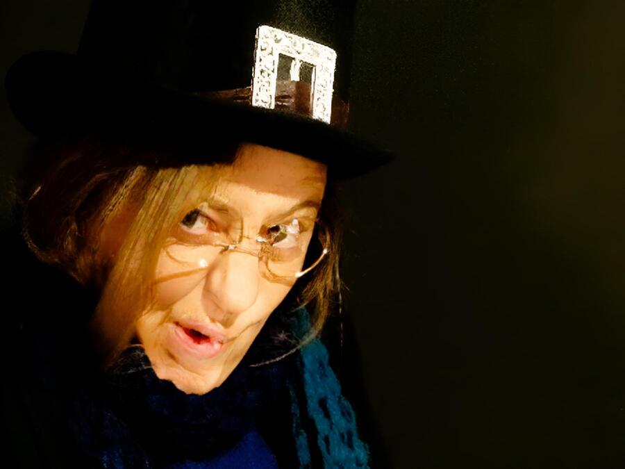 Va de Verde y Azul, teatro escolar, teatro asturiano, teatro municipal, juegos asturianos,